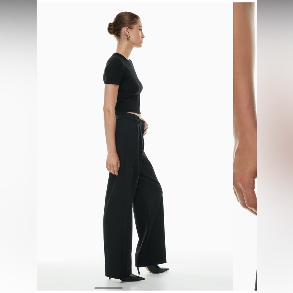 SZ 0 BABATON BLACK PLEATED DRESS PANTS